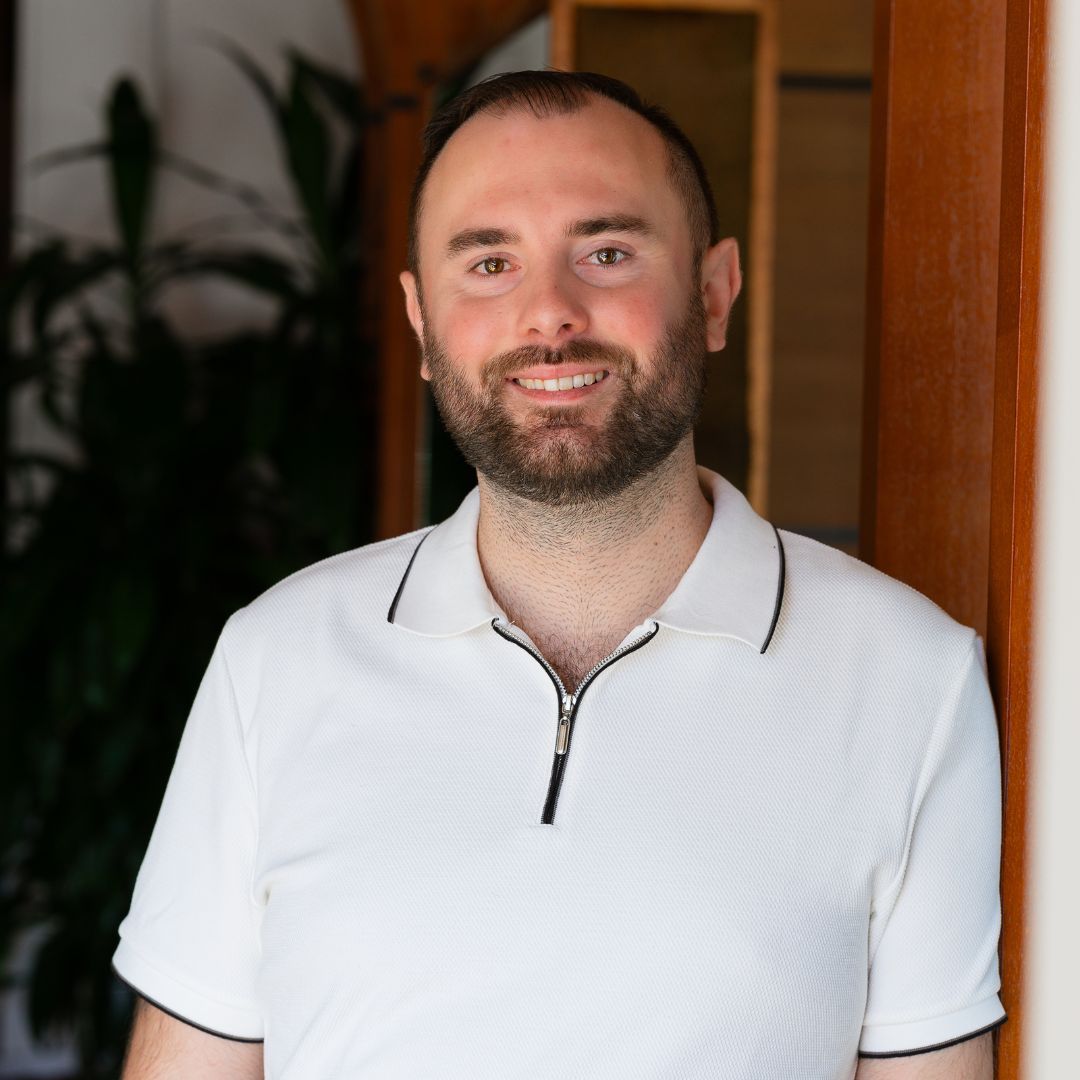 Cards & Connection: A Tarot Workshop - Lunico Candle Co.